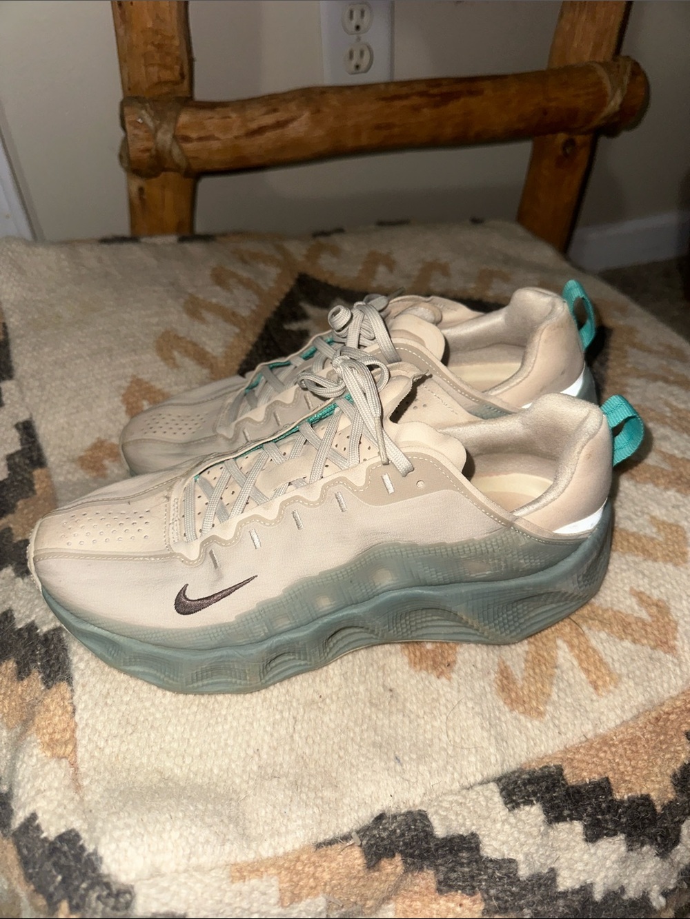 Nike Rovers - Picture 2 of 4